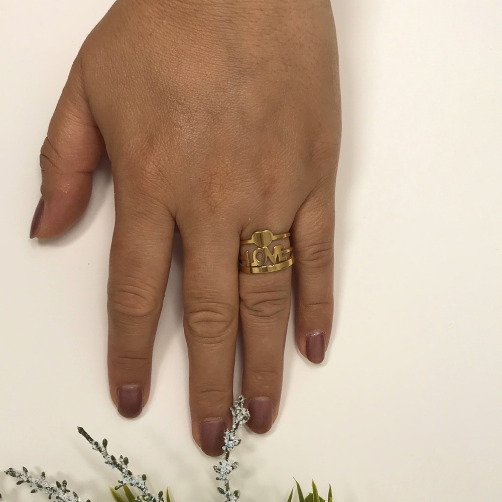 Ring - Picture 2 of 3
